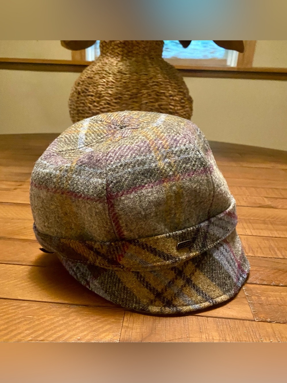 Mucros Weavets Wool Plaid Flapper Cap in Multicolor Plaid
